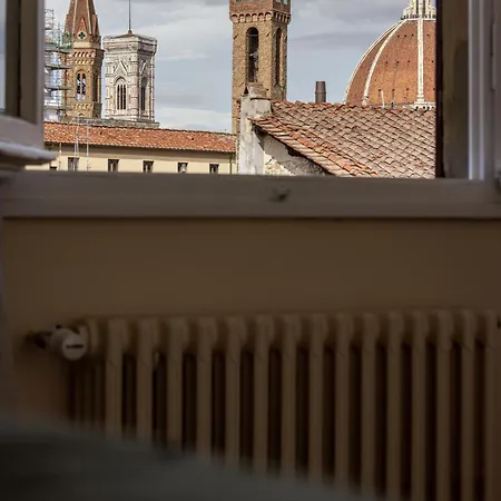 Daire Santa Croce Breath-taking Penthouse Floransa
