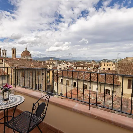 Santa Croce Breath-taking Penthouse Daire Floransa