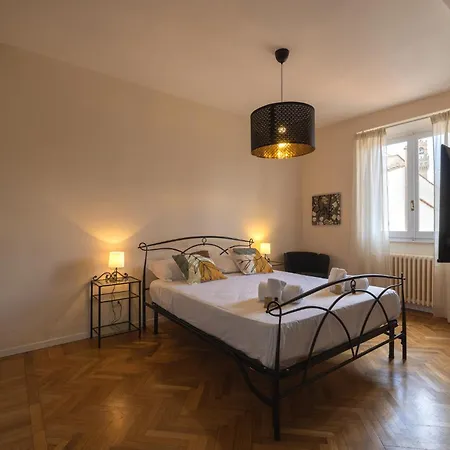 Santa Croce Breath-taking Penthouse Appartamento *