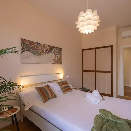 Daire Santa Croce Breath-taking Penthouse *