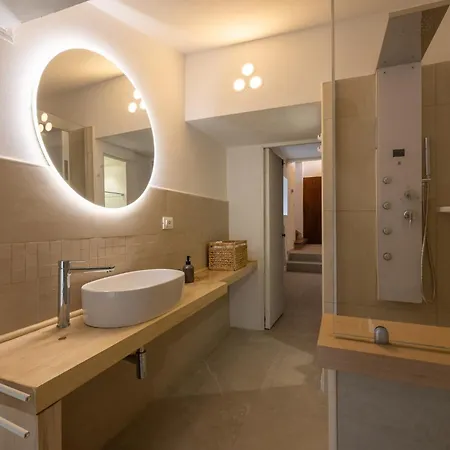 Santa Croce Breath-taking Penthouse شقة